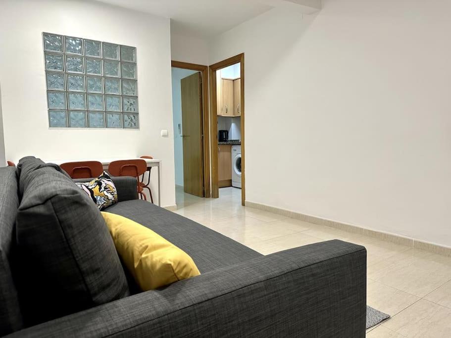 Little Horse Apartments 2 Таррагона Экстерьер фото