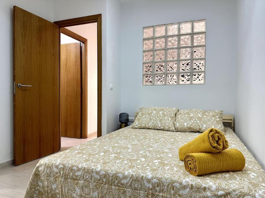 Little Horse Apartments 2 Таррагона Экстерьер фото