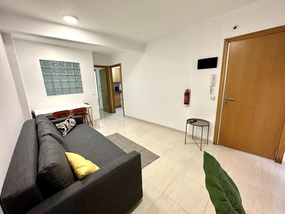 Little Horse Apartments 2 Таррагона Экстерьер фото